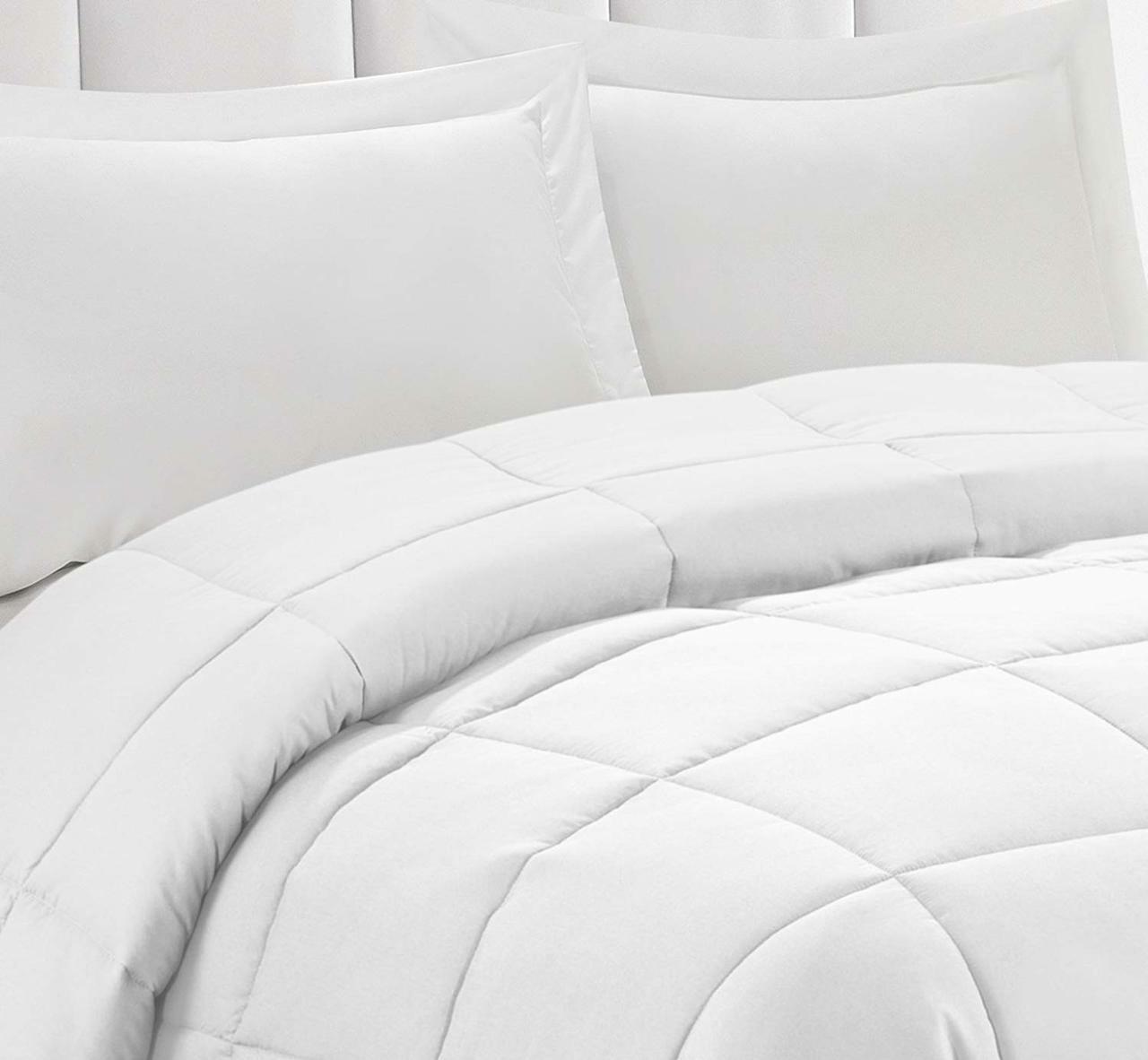 White - Warm & Fluffy Comforter
