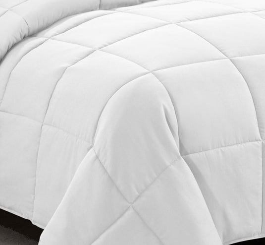 White - Warm & Fluffy Comforter